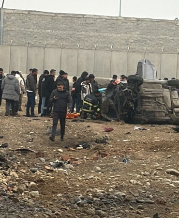 batmanda-otomobil-takla-atti-2-yarali-sYpe5eLl.jpg
