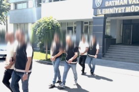 Siverek’te 3 tonun üzerinde kıyılmış tütün ele geçirildi 1 thumbnail