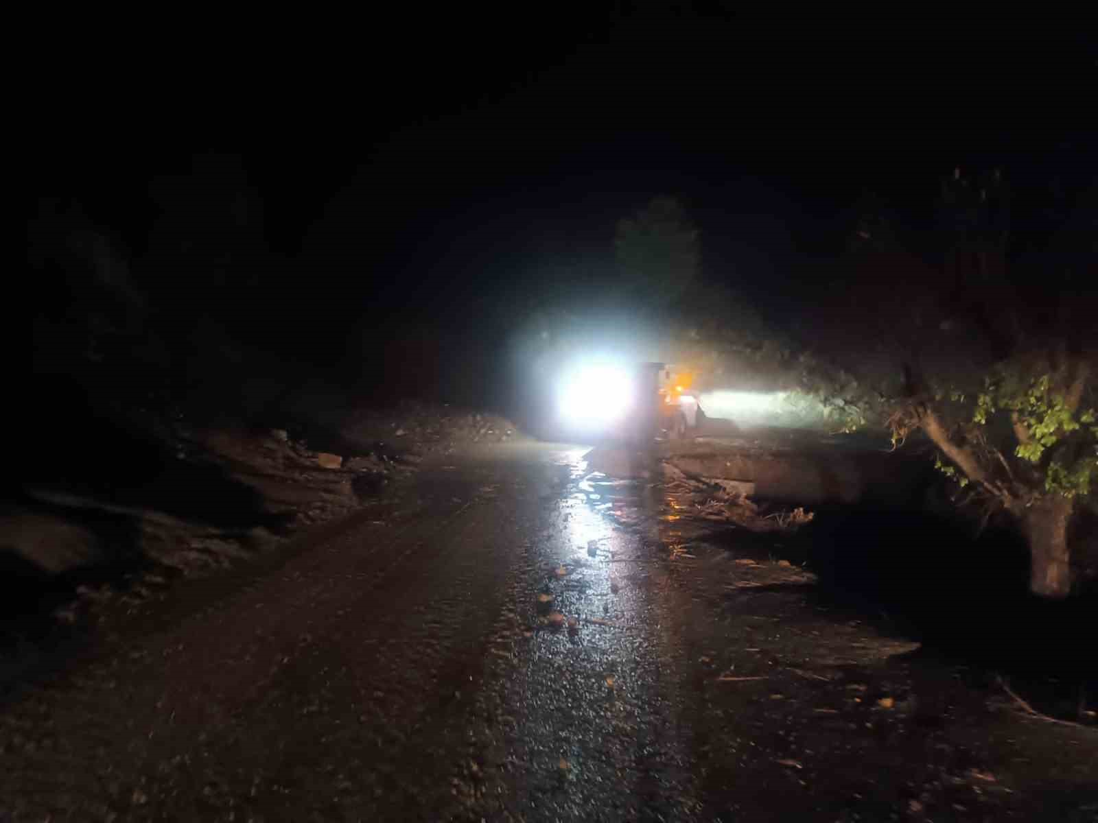 batmanda saganak heyelana neden oldu 2 9PKHKTen