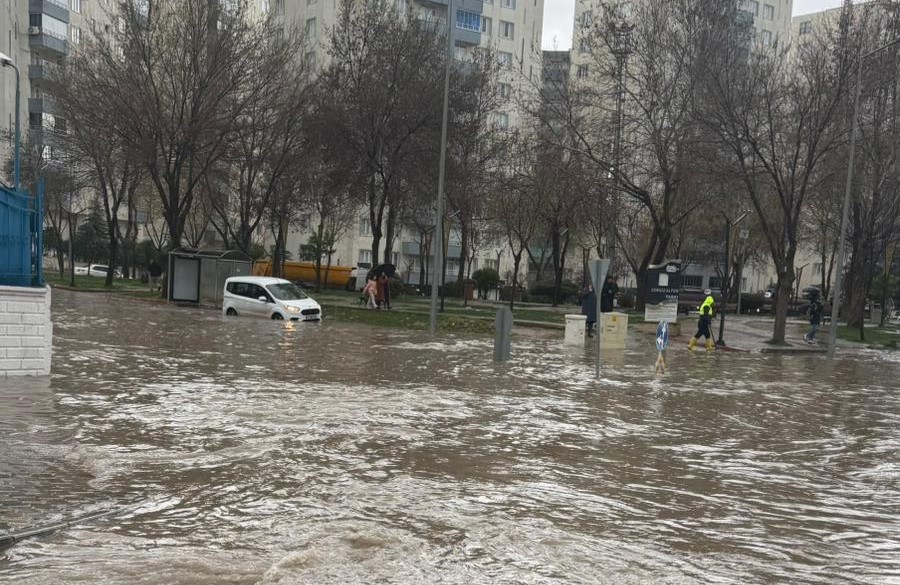 batmanda saganak yagis hayati durma noktasina getirdi 3 ACW2U5VQ