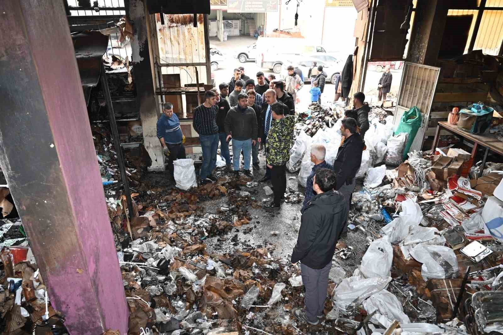 batmanda sanayi sitesinde yangin alevler buyumeden sonduruldu 0 iRZbsi1W