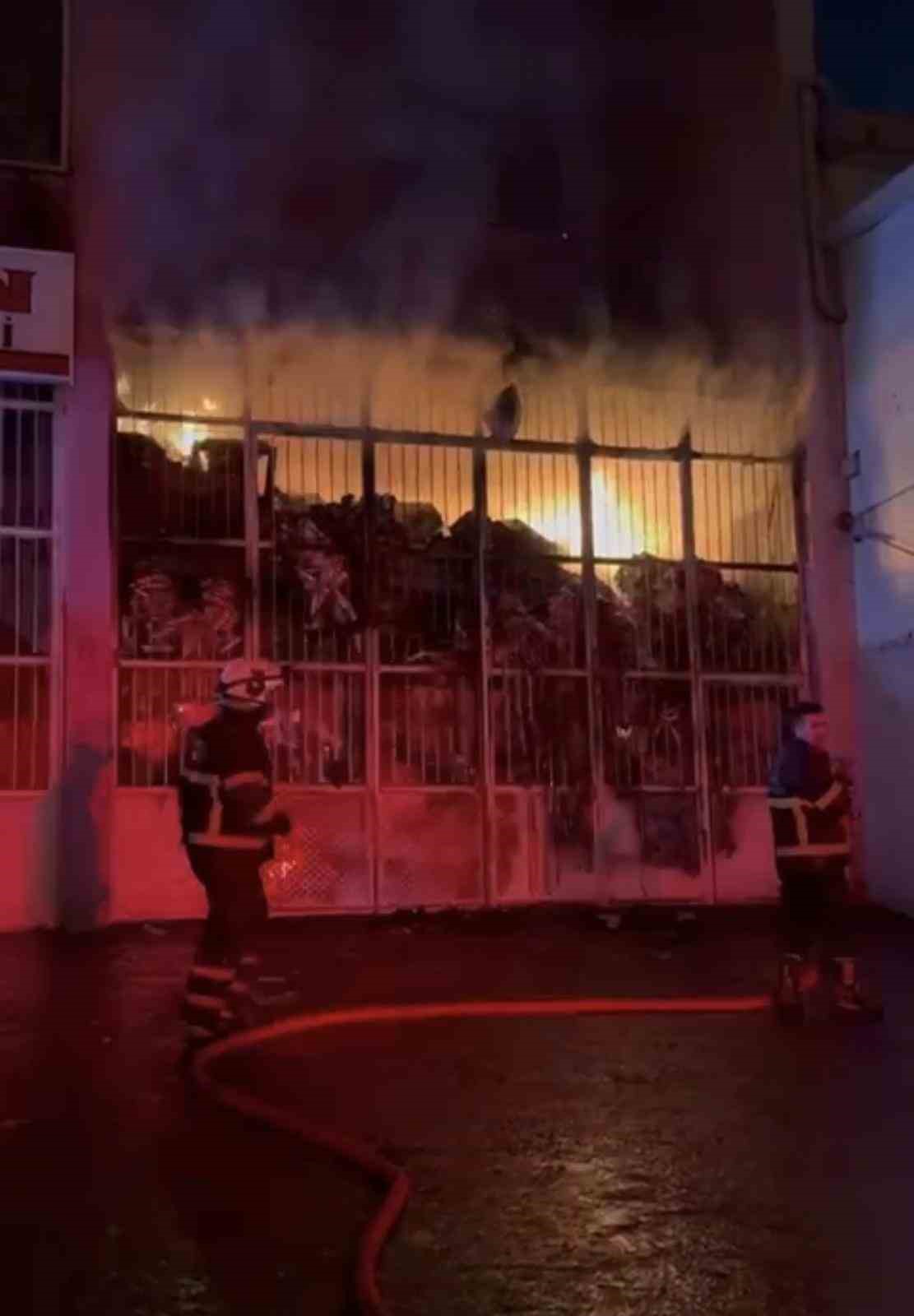 batmanda sanayi sitesinde yangin alevler buyumeden sonduruldu 2 3KaesMYN