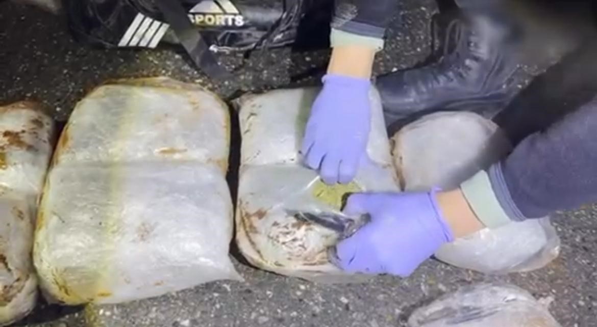 batmanda sehit alper albayrak operasyonu 35 kilo skunk 2 kilo esrar ele gecirildi 3 kVTCCBRb