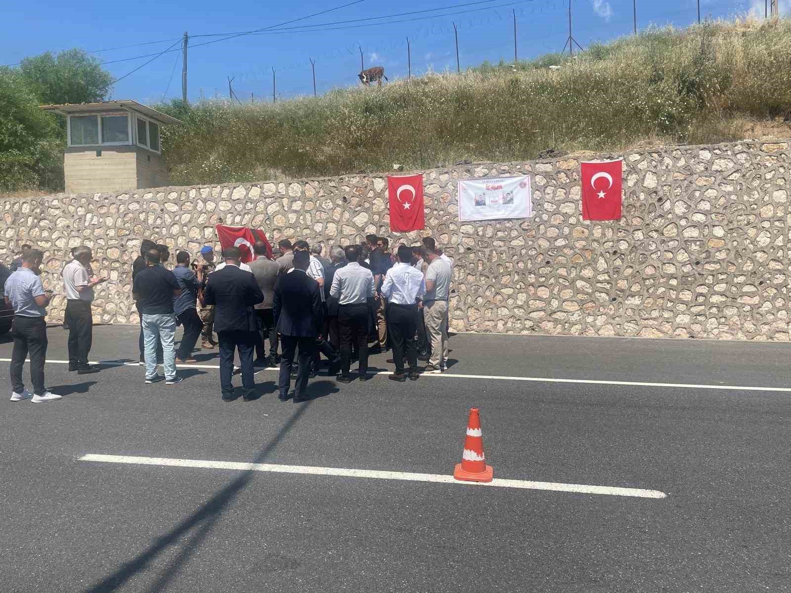 Batman’da şehit öğretmen Aybüke Yalçın ve 2 asker törenle anıldı 6 batmanda sehit ogretmen aybuke yalcin ve 2 asker torenle anildi 2 EJ9r5vsC