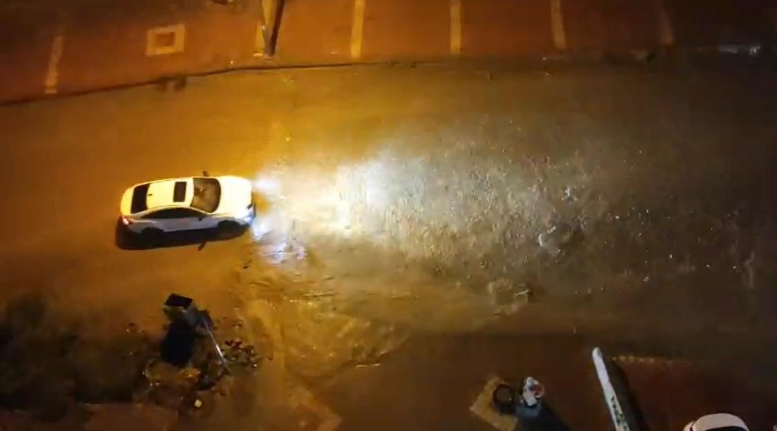 batmanda siddetli yagis taskinlara neden oldu 2 Hp6d837v