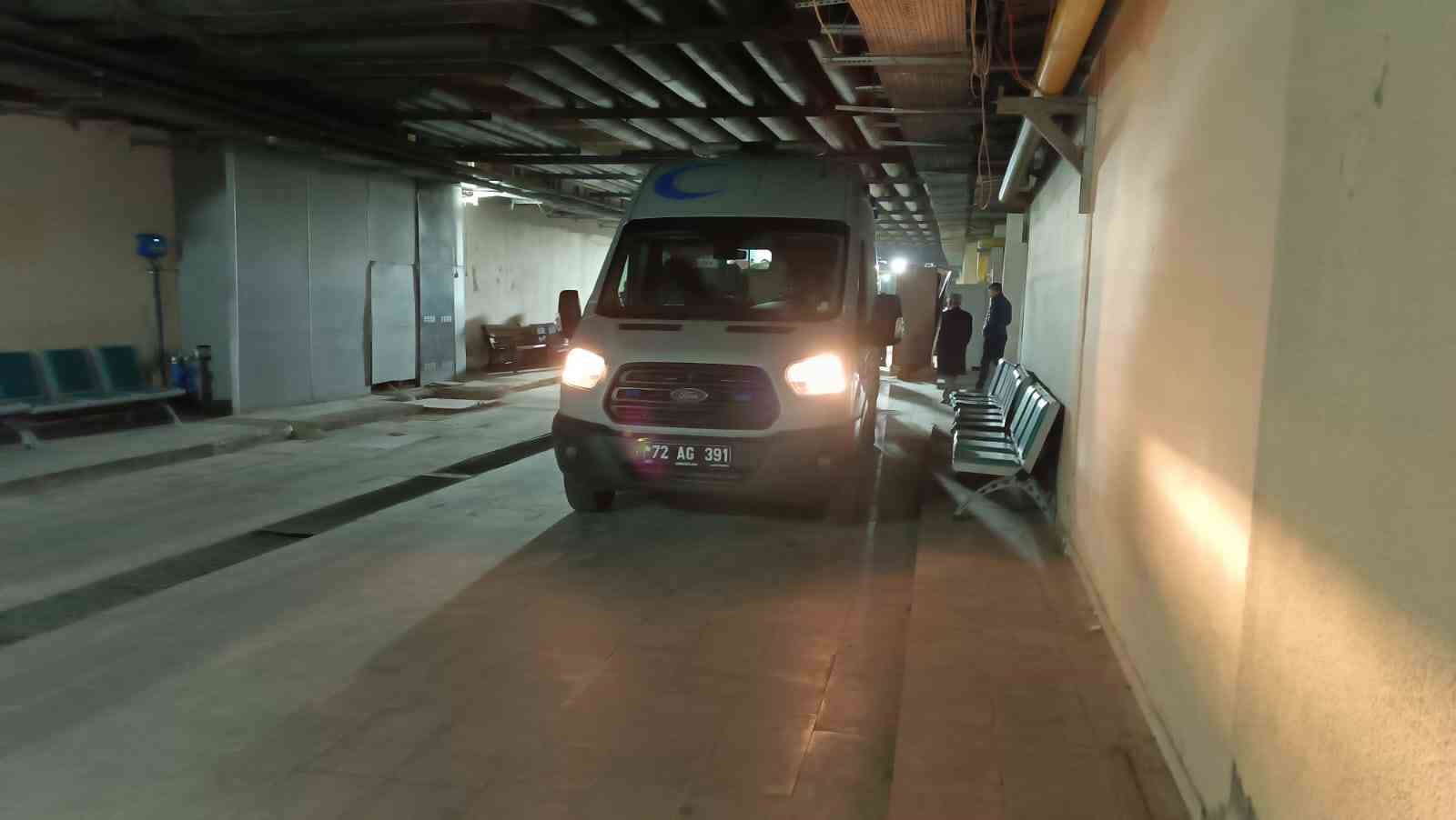 batmanda silahli kavgada olayla ilgisi olmayan sahis hayatini kaybetti 3