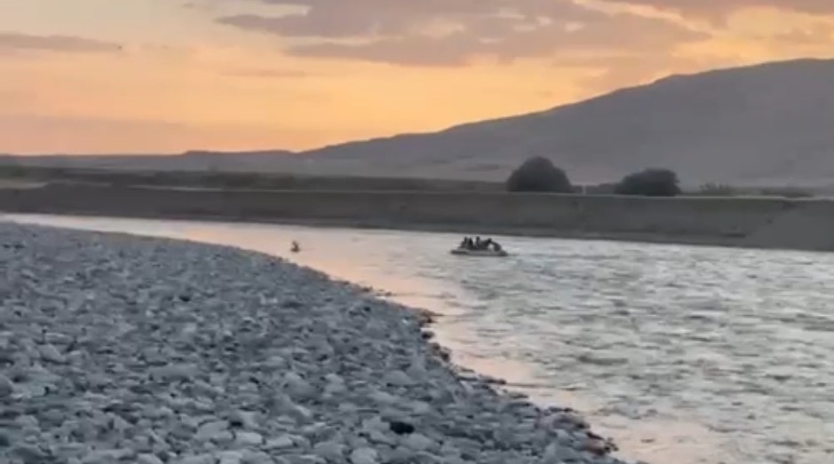 Batman’da suda mahsur kalan 2 kişi dalgıç ekiplerince kurtarıldı 4 batmanda suda mahsur kalan 2 kisi dalgic ekiplerince kurtarildi 0 83cmbmp3