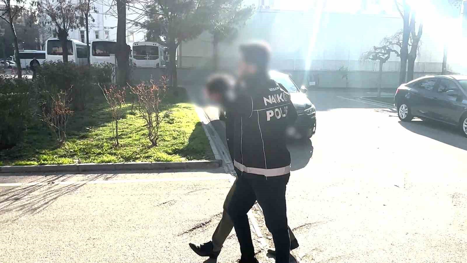 batmanda uyusturucu operasyonu 50 kilo metamfetamin ele gecirildi 4 DNwv2jkw
