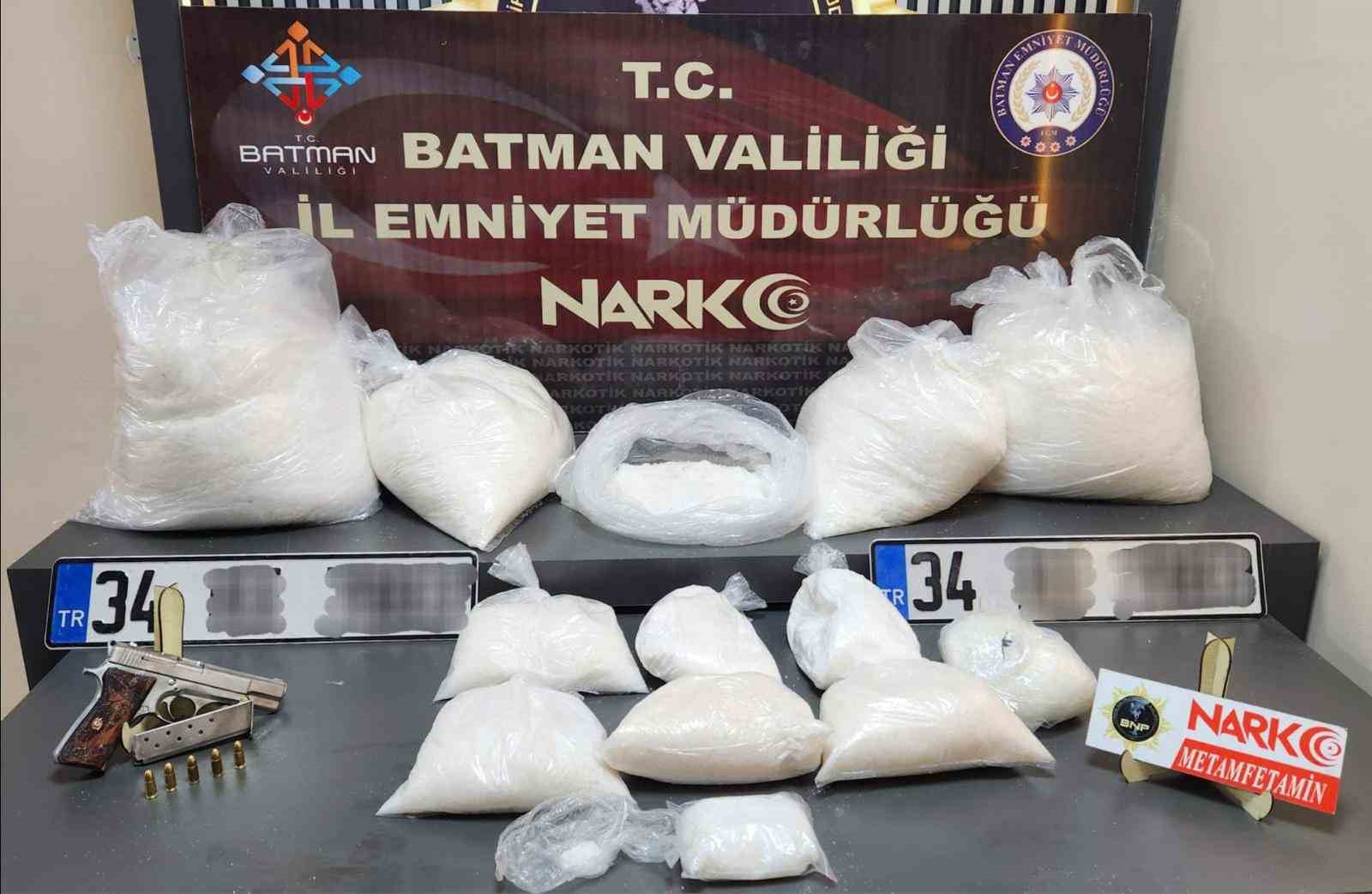 batmanda uyusturucu operasyonu 50 kilo metamfetamin ele gecirildi 6 igQOsc6I