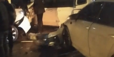 batmanda-zincirleme-trafik-kazasi-1-yarali-6SOBQtYj.jpg