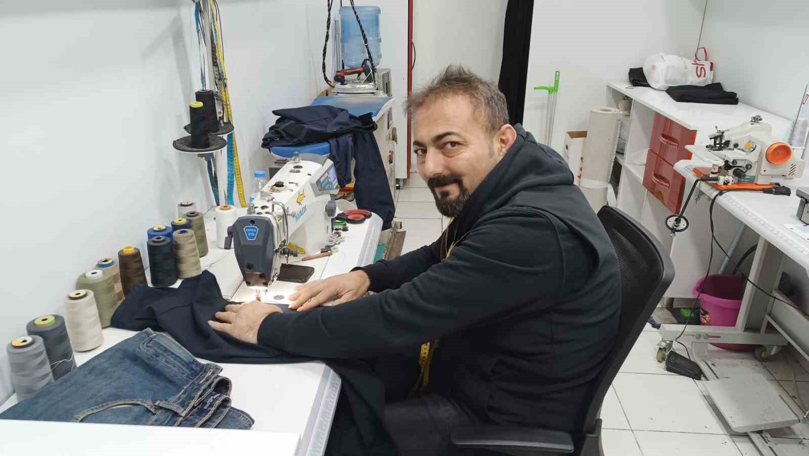 Batmanlı terziden örnek davranış: Yırtık ve sökük okul kıyafetlerini ücretsiz onarıyor 6 batmanli terziden ornek davranis yirtik ve sokuk okul kiyafetlerini ucretsiz onariyor 2 hWm4jAED