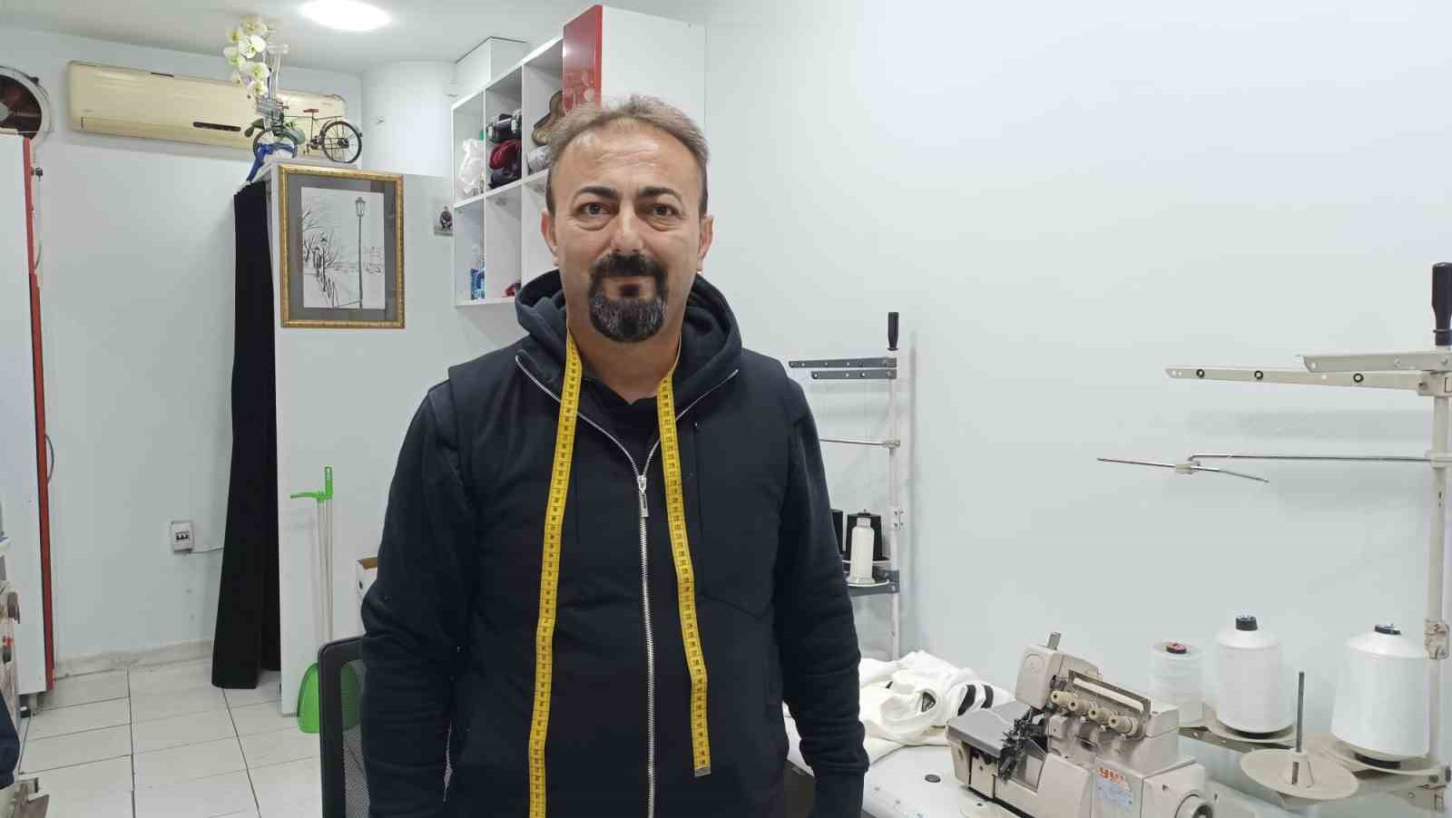 Batmanlı terziden örnek davranış: Yırtık ve sökük okul kıyafetlerini ücretsiz onarıyor 8 batmanli terziden ornek davranis yirtik ve sokuk okul kiyafetlerini ucretsiz onariyor 4