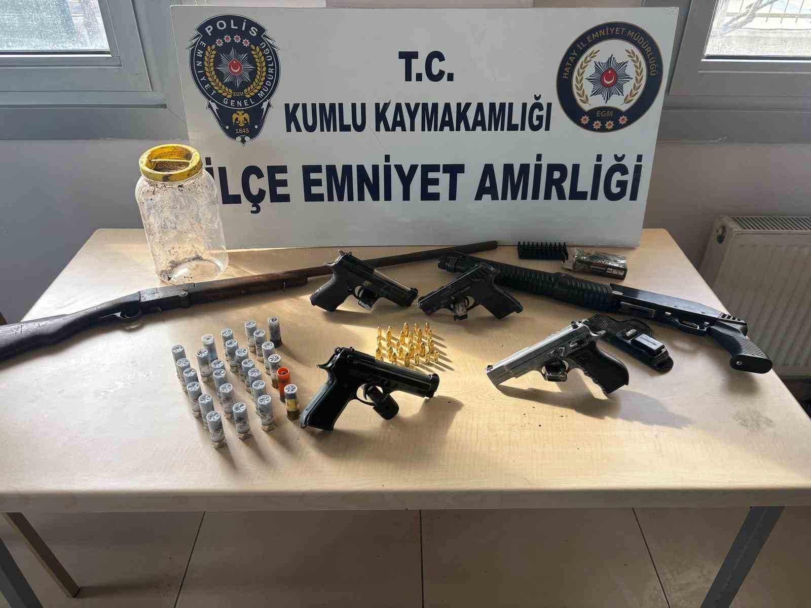battaniyeye zulalanan uyusturucuyu narkotik kopegi buldu 3 YJKXhQPk