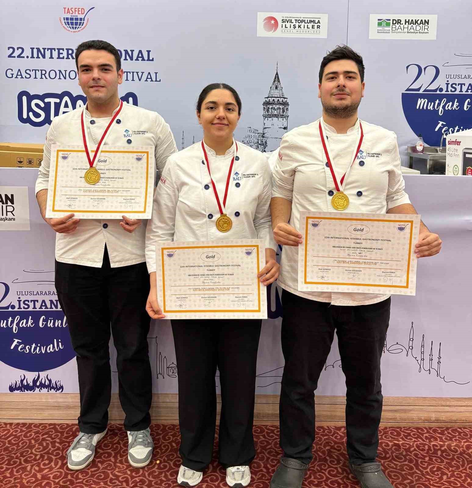 bau gastronomi ogrencilerine 2 altin madalya 0 MKEWz4VX