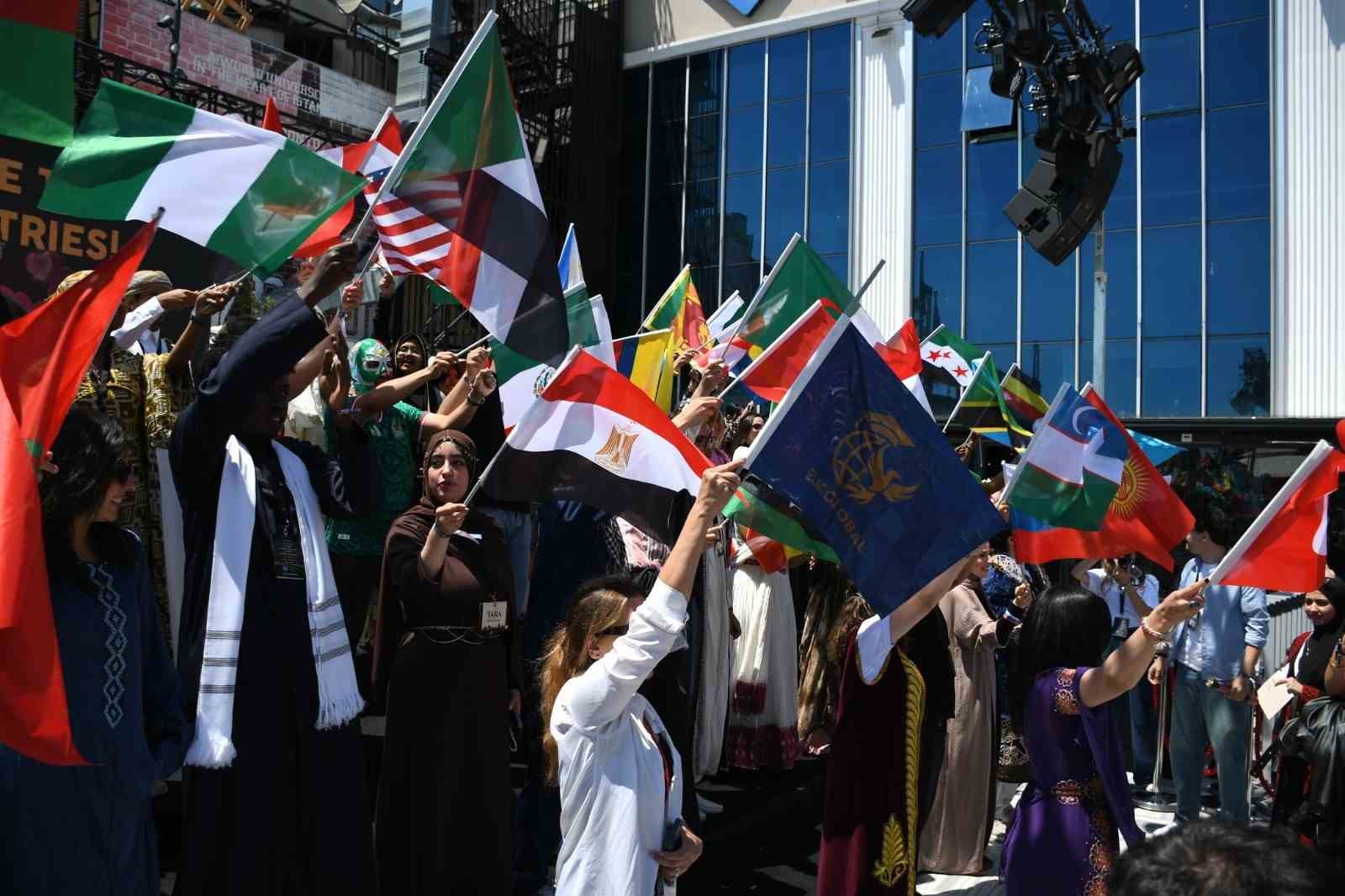 BAU’daki 116 ülkeden öğrenci ’International Day’da bir araya geldi 6 baudaki 116 ulkeden ogrenci international dayda bir araya geldi 2 5W3k1A5D