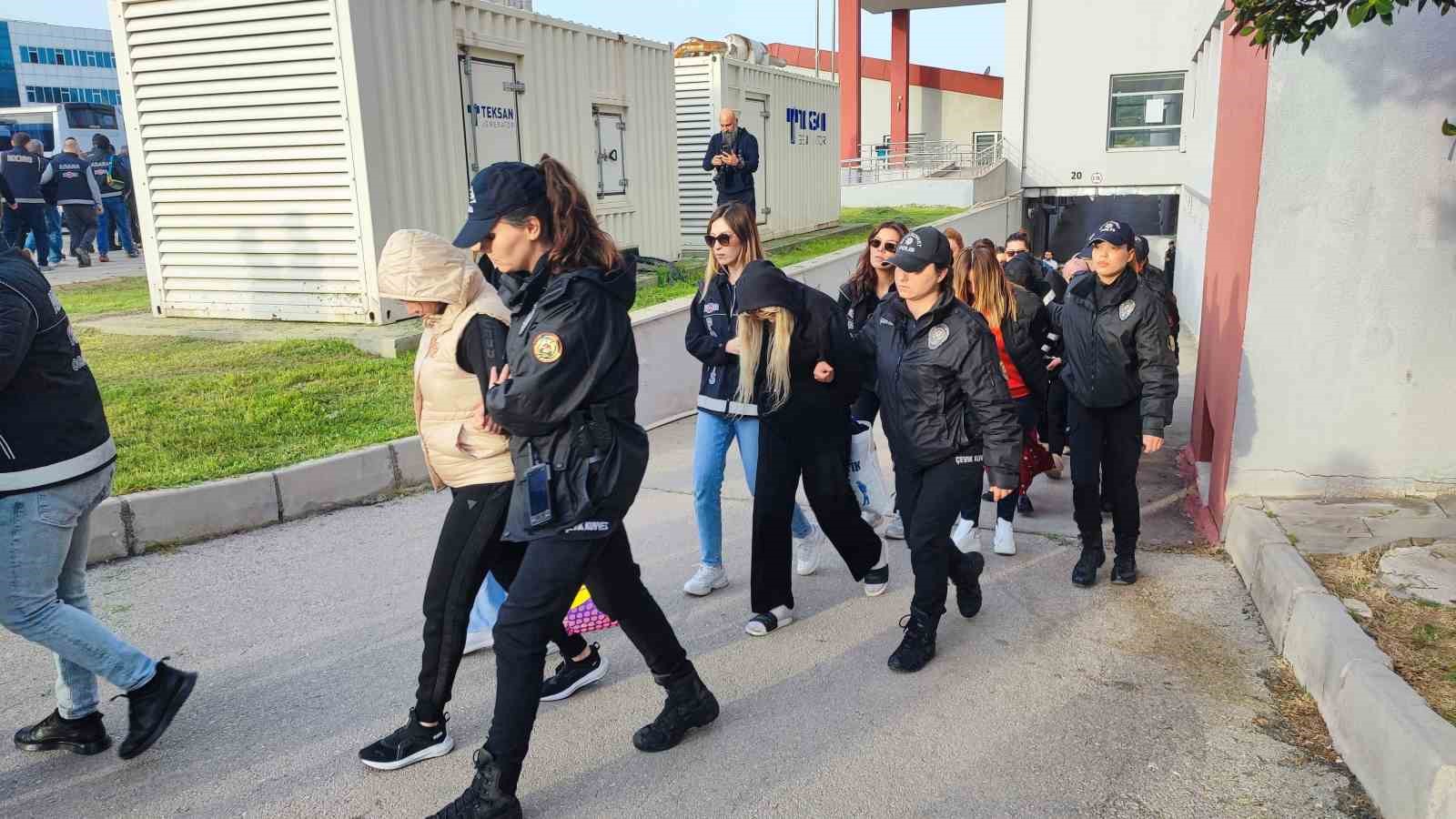 baygaralar suc orgutune yonelik operasyonda gozaltina alinan 287 supheli adliyeye sevk edildi 3 2LUrTAAe