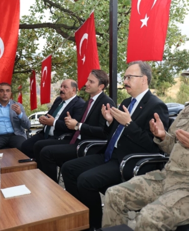 baykanda-derince-koyu-sehitleri-dualarla-anildi-mvSCAXAO.jpg