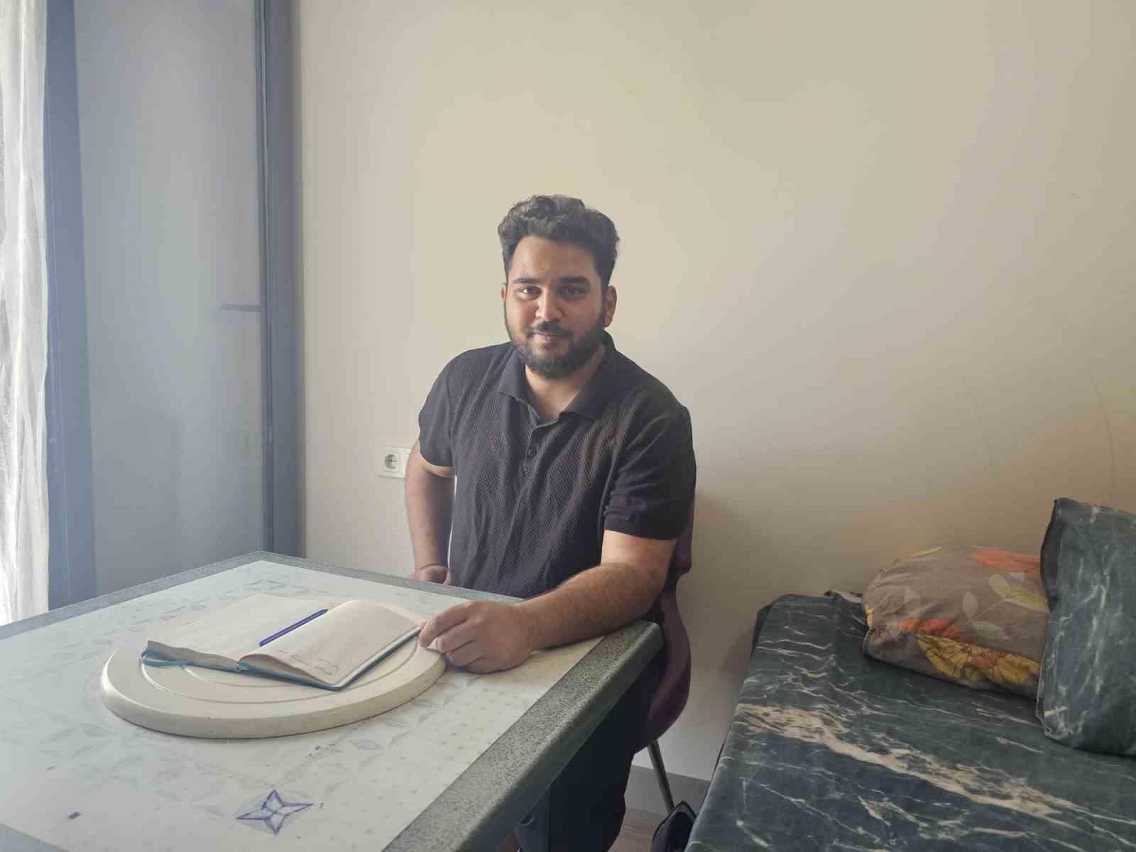 Baykar sakinlerinden Haluk Levent’e sitem: "Devletimiz varken onlar hiçbir şey değil" 6 baykar sakinlerinden haluk levente sitem devletimiz varken onlar hicbir sey degil 2 bnylYuq2