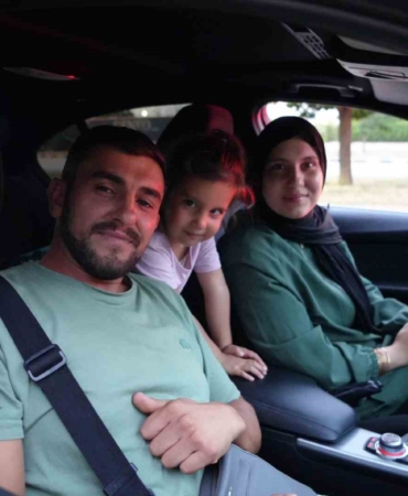 bayrak-ve-ezan-hasretiyle-yola-cikan-gurbetcilerin-kapikuleden-yurda-girisleri-suruyor-lPxcKWxc.jpg