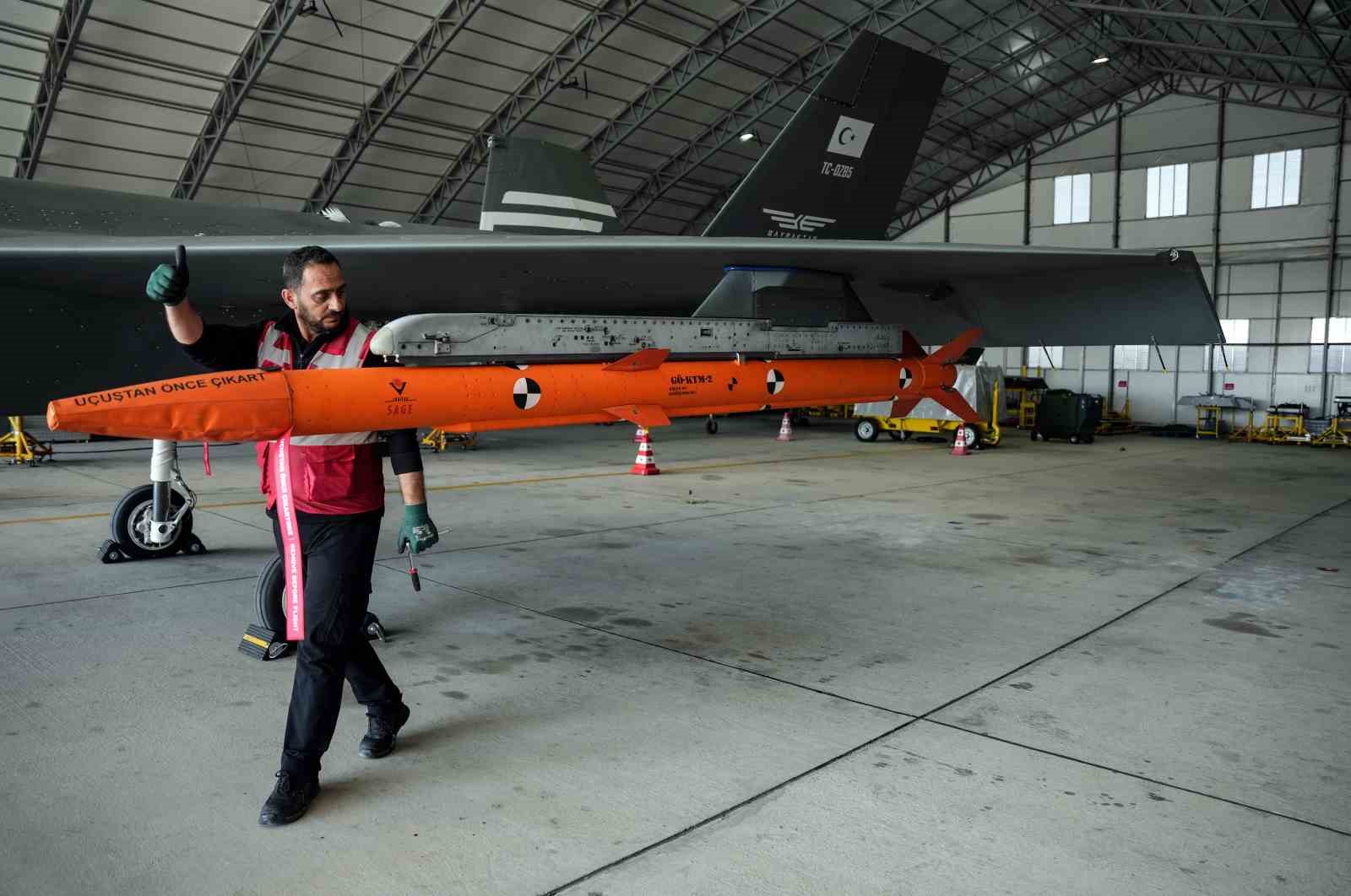 bayraktar kizilelma gokdogan fuzesi ile bulustu o anlari iha goruntulendi 6 fX4dRIV6