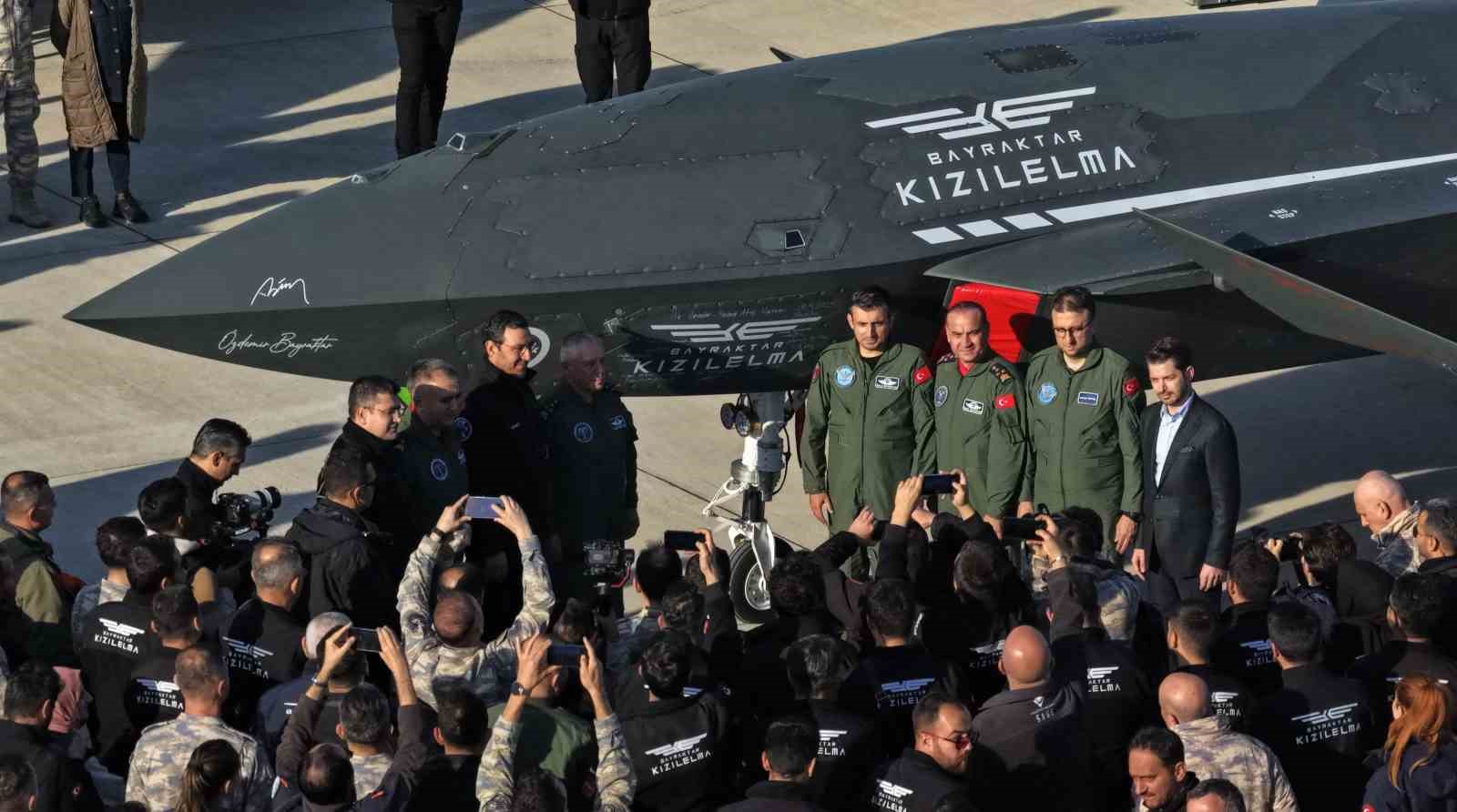 bayraktar kizilelma hava hava fuzesiyle hedefi vurdu 4