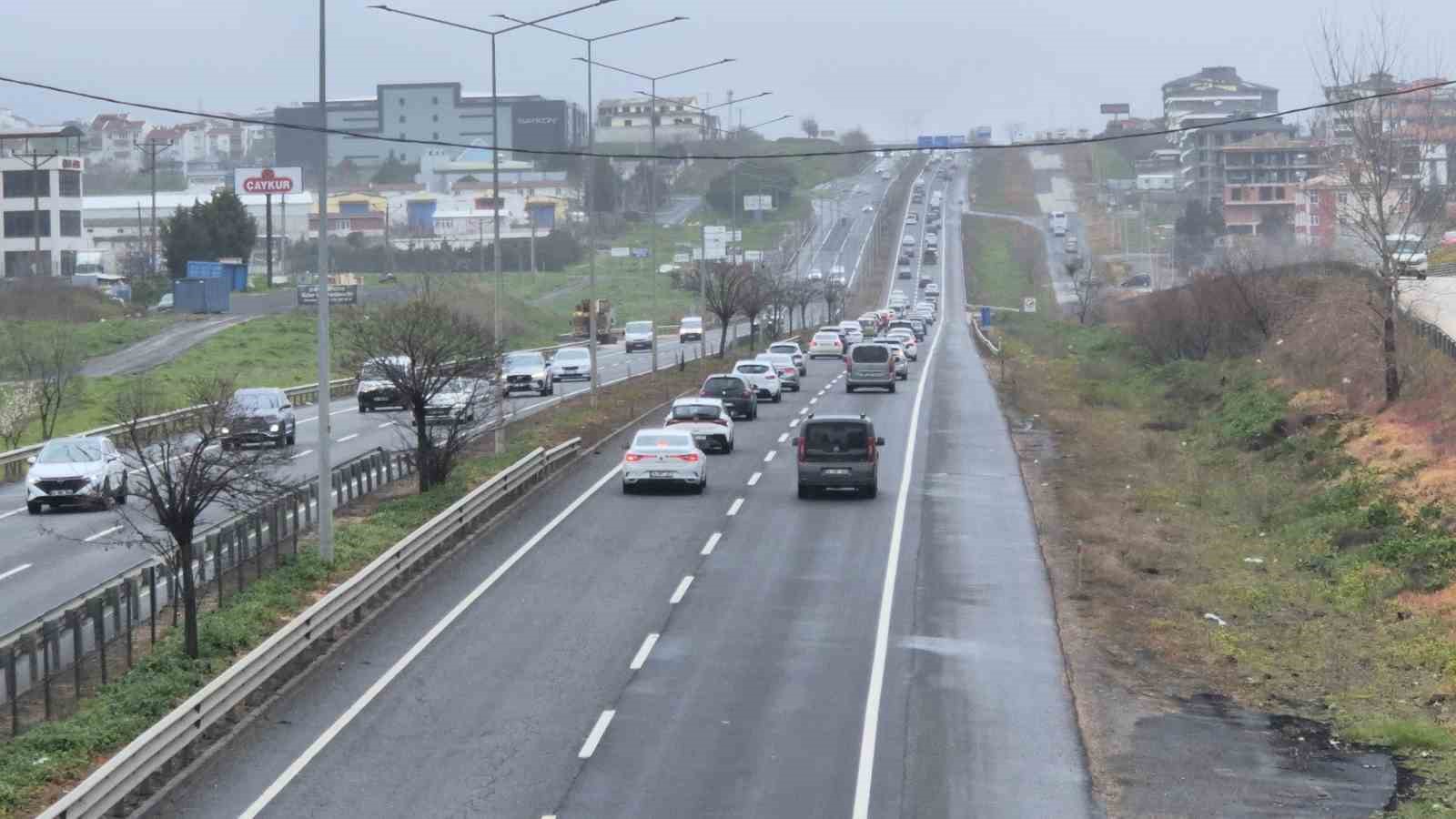 bayram donusu tekirdag istanbul yolunda yogunluk 1 ma7Hib3Z