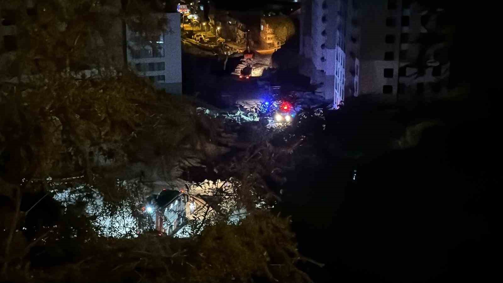 bayram gunu 3 kisiyi bicaklayip dehset sacan zanliya termal dronlu takibat 2 lDcEzJtt