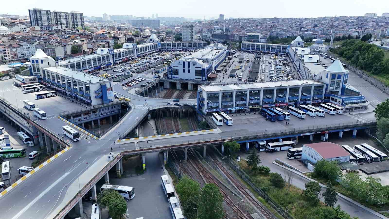 Bayram öncesi 15 Temmuz Demokrasi Otogarı’nda sıkı denetim 5 bayram oncesi 15 temmuz demokrasi otogarinda siki denetim 1 h4mE55FW