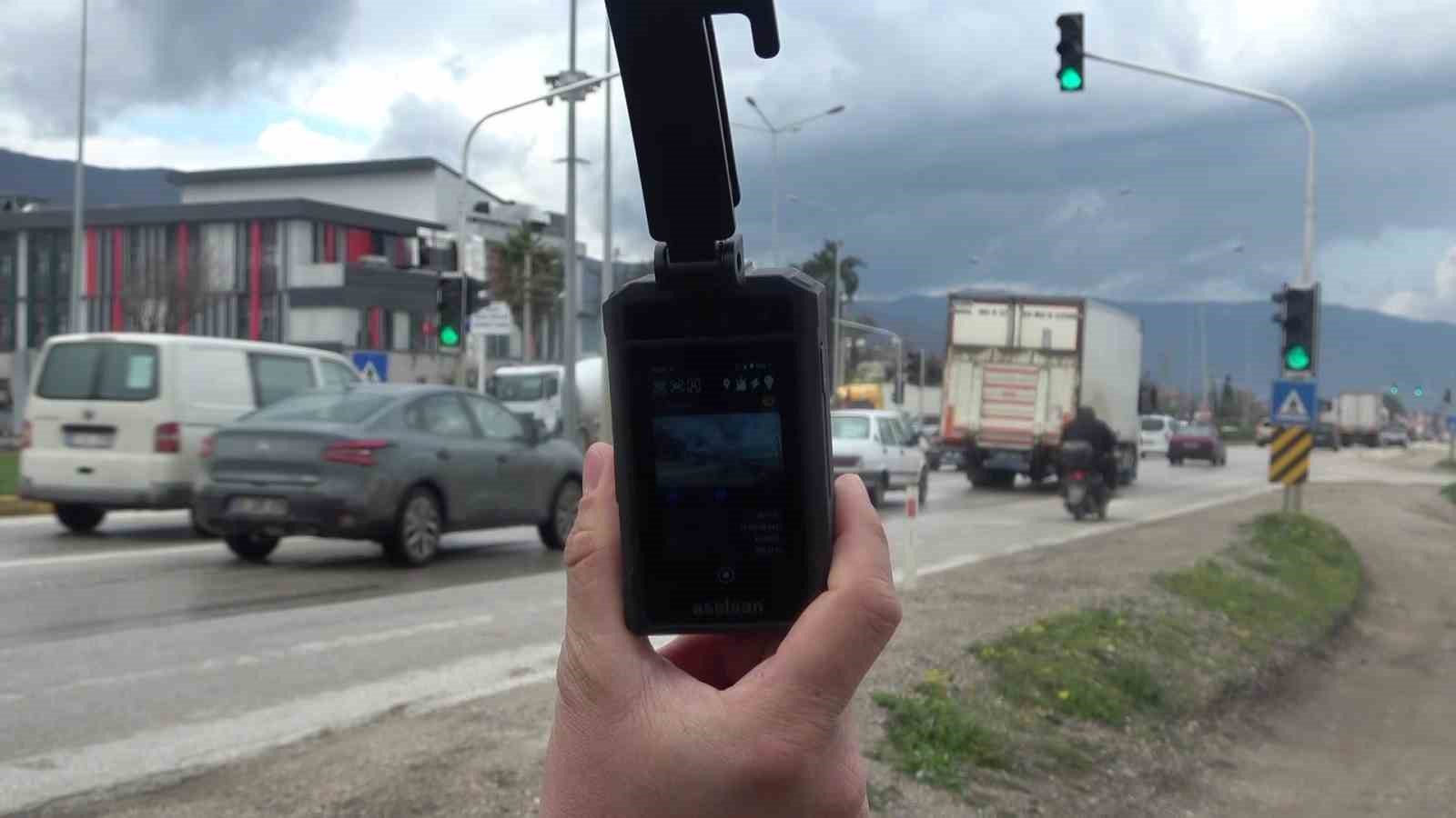 bayram oncesi trafikte kirmizi isik denetimi kural ihlali yapanlar kamerayla tespit edilip telefonla arandi bFBZD7LG