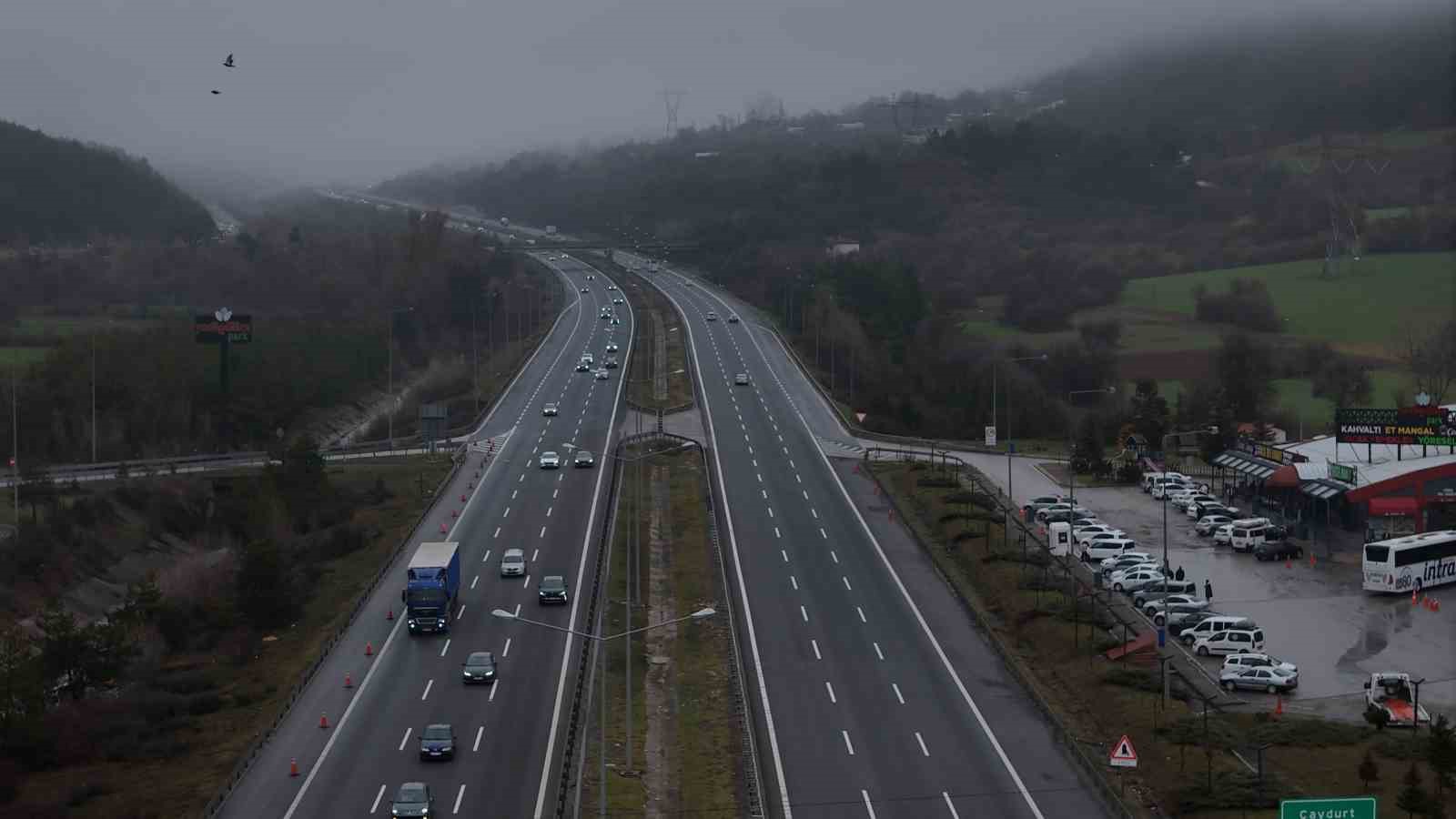 bayram tatili bitiyor donus basladi yollarda bayram trafigi 2