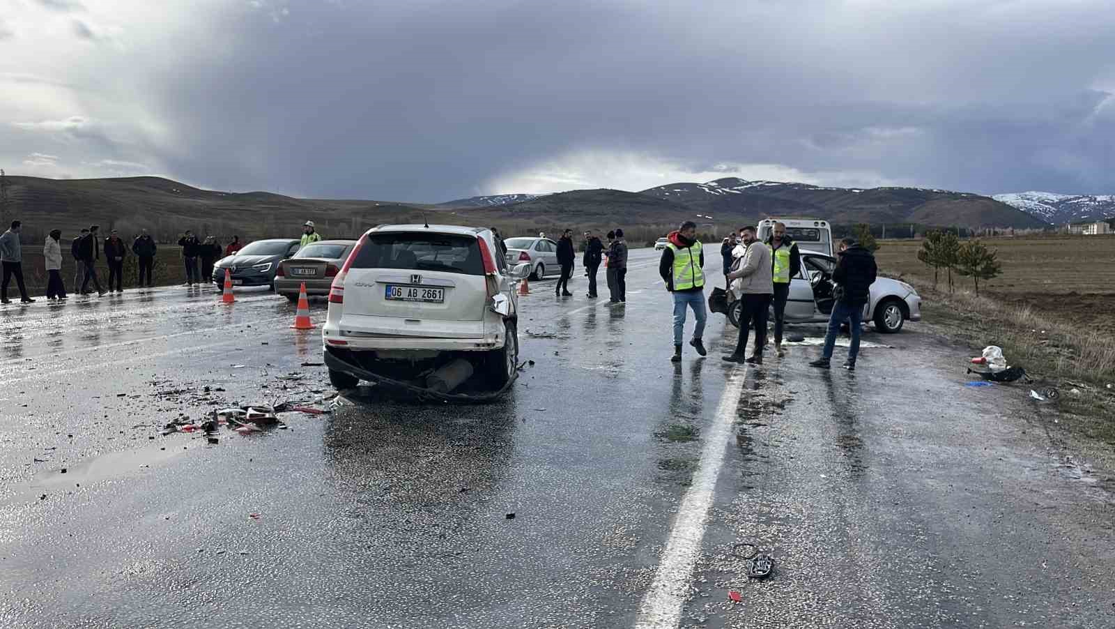 bayram tatili donusu trafik kazasi 1 olu 5 yarali 1 EzRnWcF9