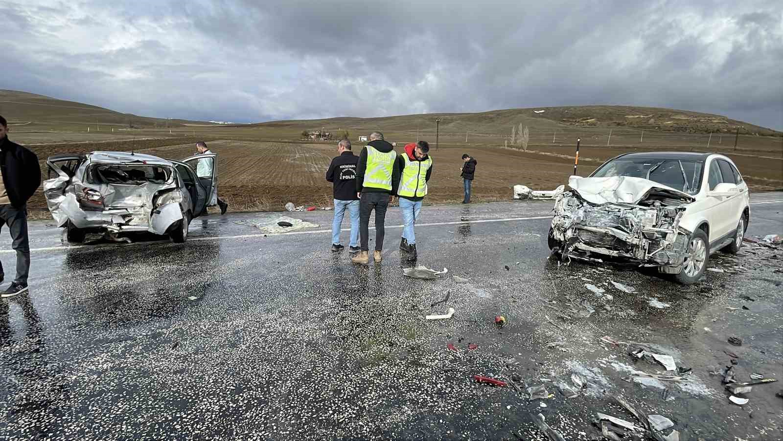 bayram tatili donusu trafik kazasi 1 olu 5 yarali 4 RaYV2zqT