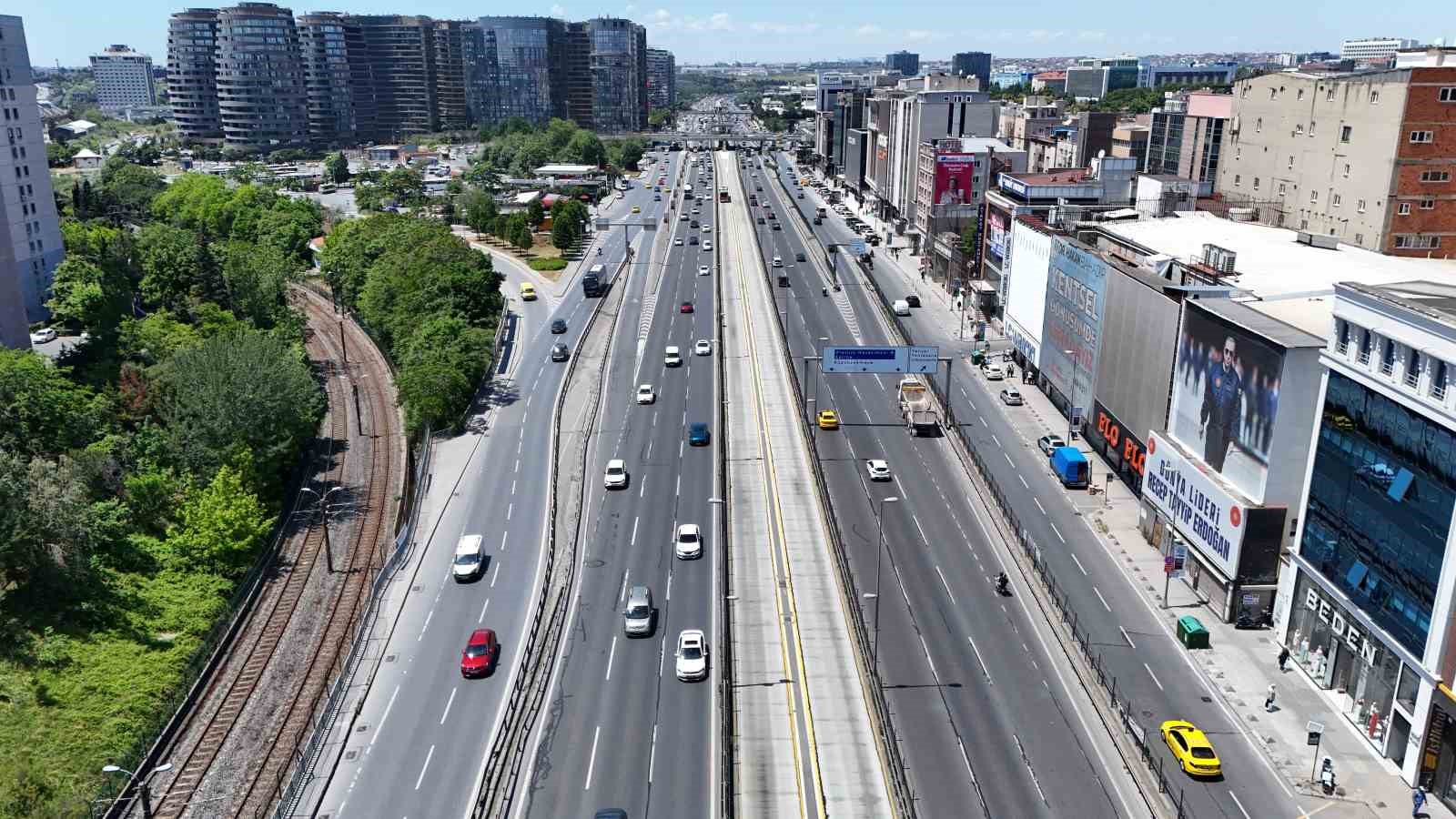 bayram tatili istanbulu bosaltti 1 U1PUSTgV