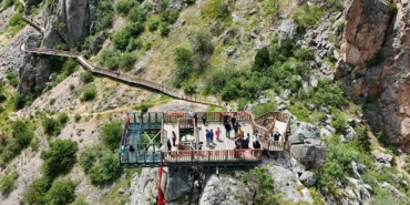 bayram-tatilinde-kazankaya-kanyonuna-ziyaretci-akini-yasandi-ph287SZ7.jpg