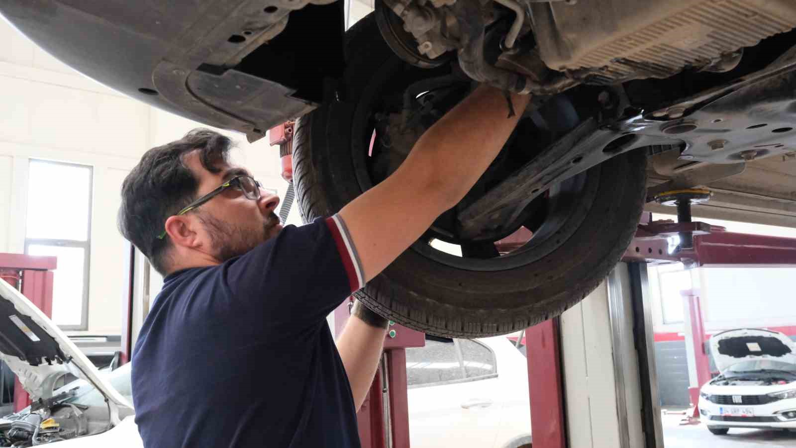 bayram tatilinde yolda olan suruculere hayati tavsiyeler 5 uPDF7ClO