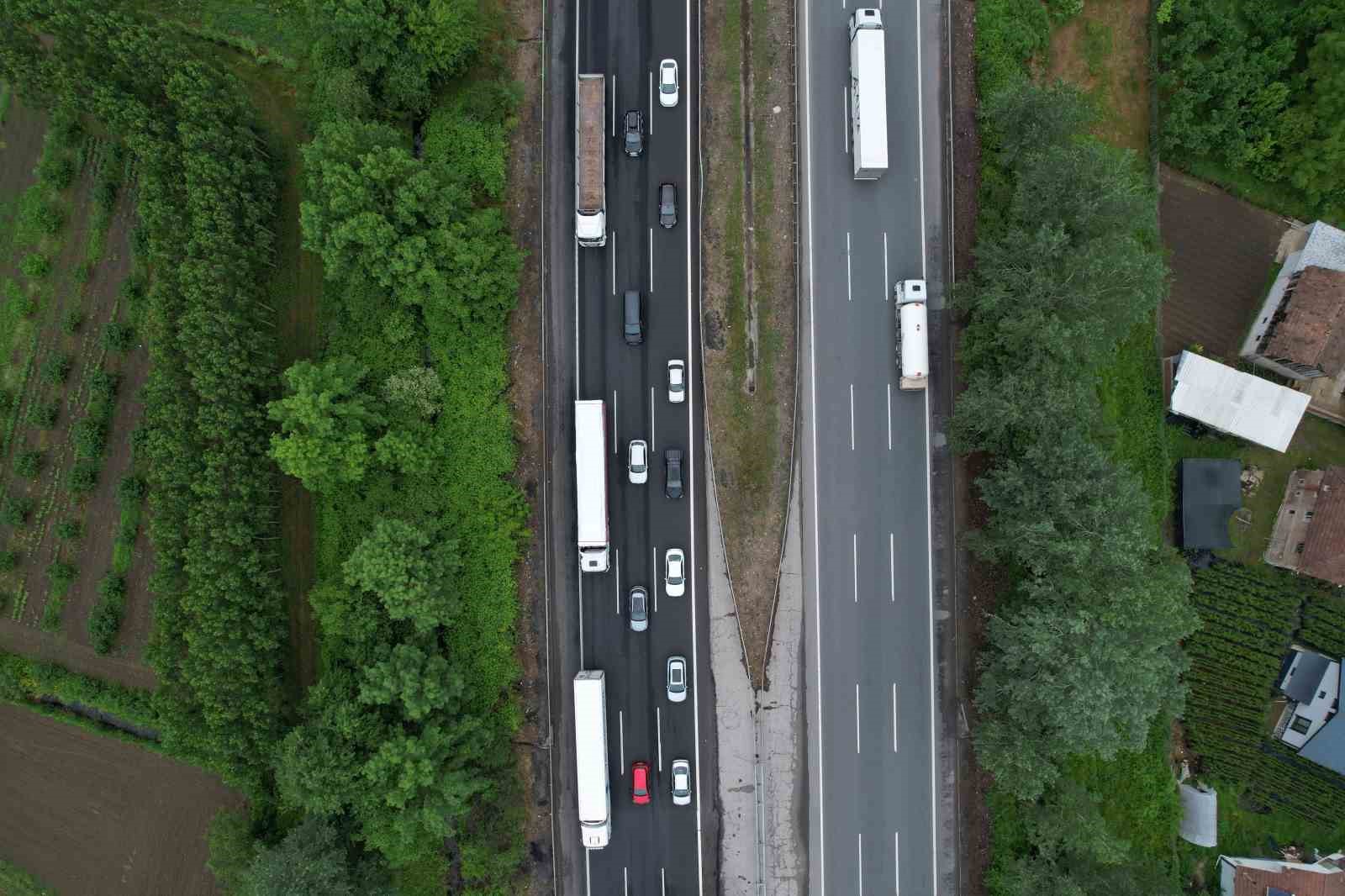 bayram tatilinin ilk sabahinda sakarya gecisinde trafik durma noktasina geldi 2 FD9pB5dQ