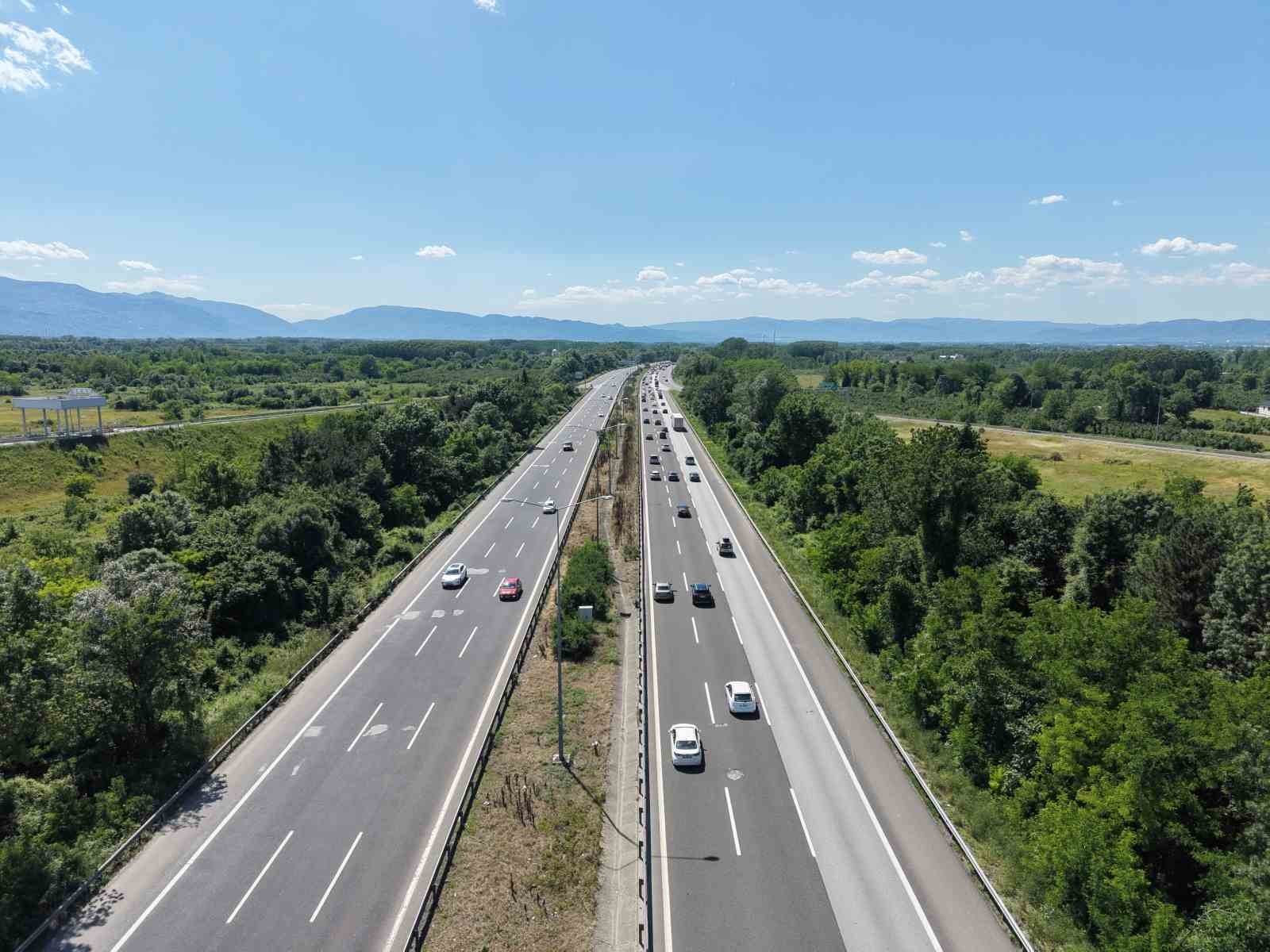 bayram trafigi duzcede etkisini gosterdi 4 VIgrvjJs