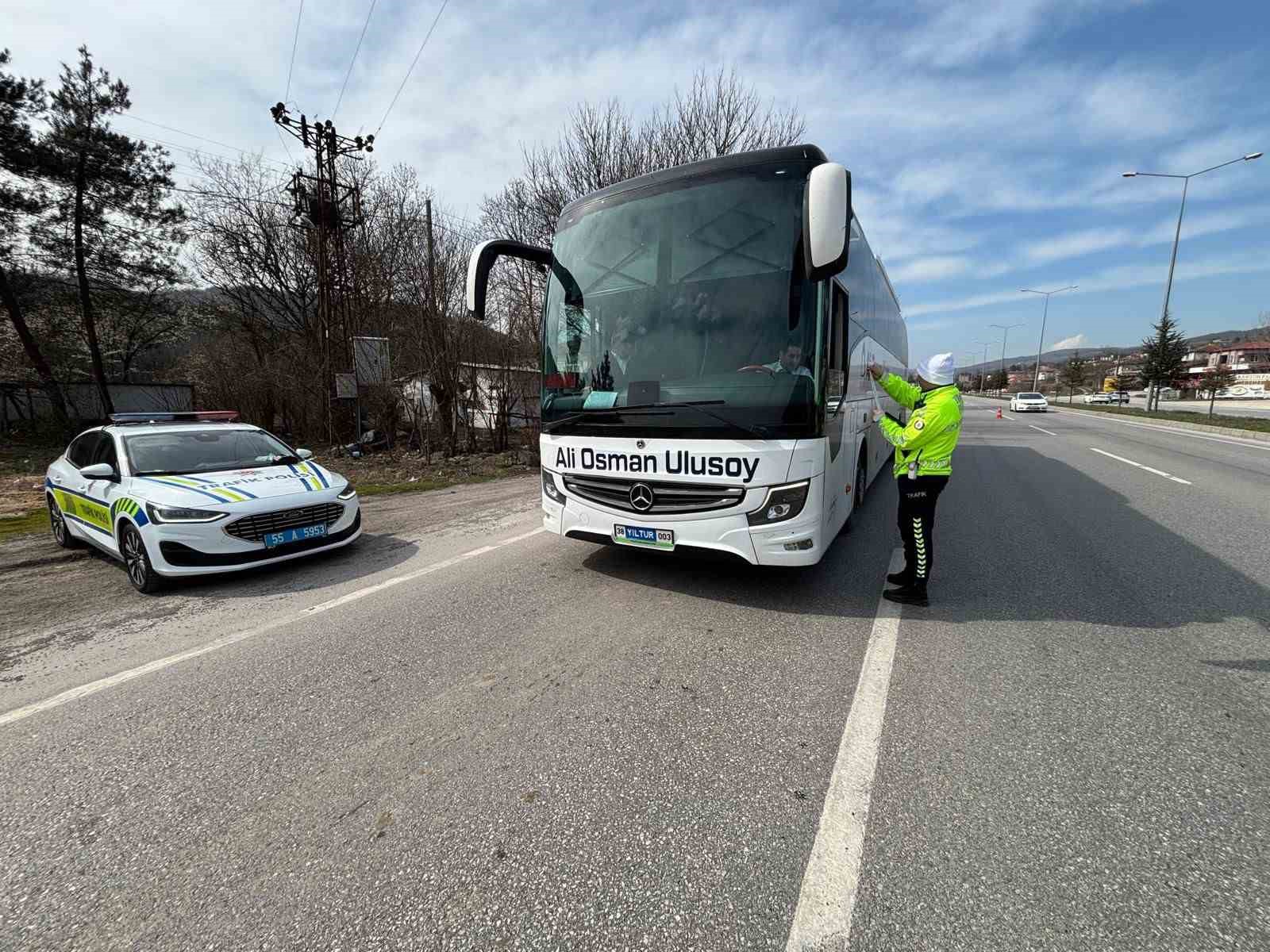 bayram trafiginde samsunda siki denetim basladi 0 VVdtiSub