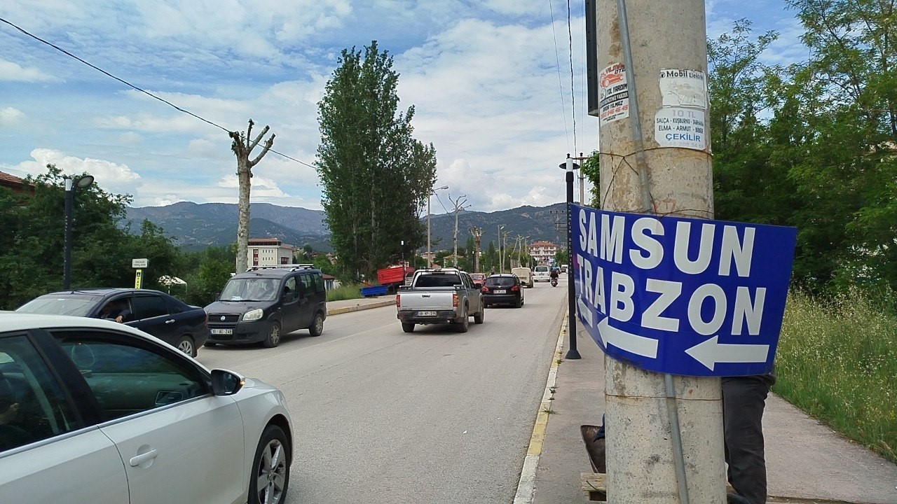 bayram yolculugu basladi yollarda yogunluk artti 1 BsX6vuzG