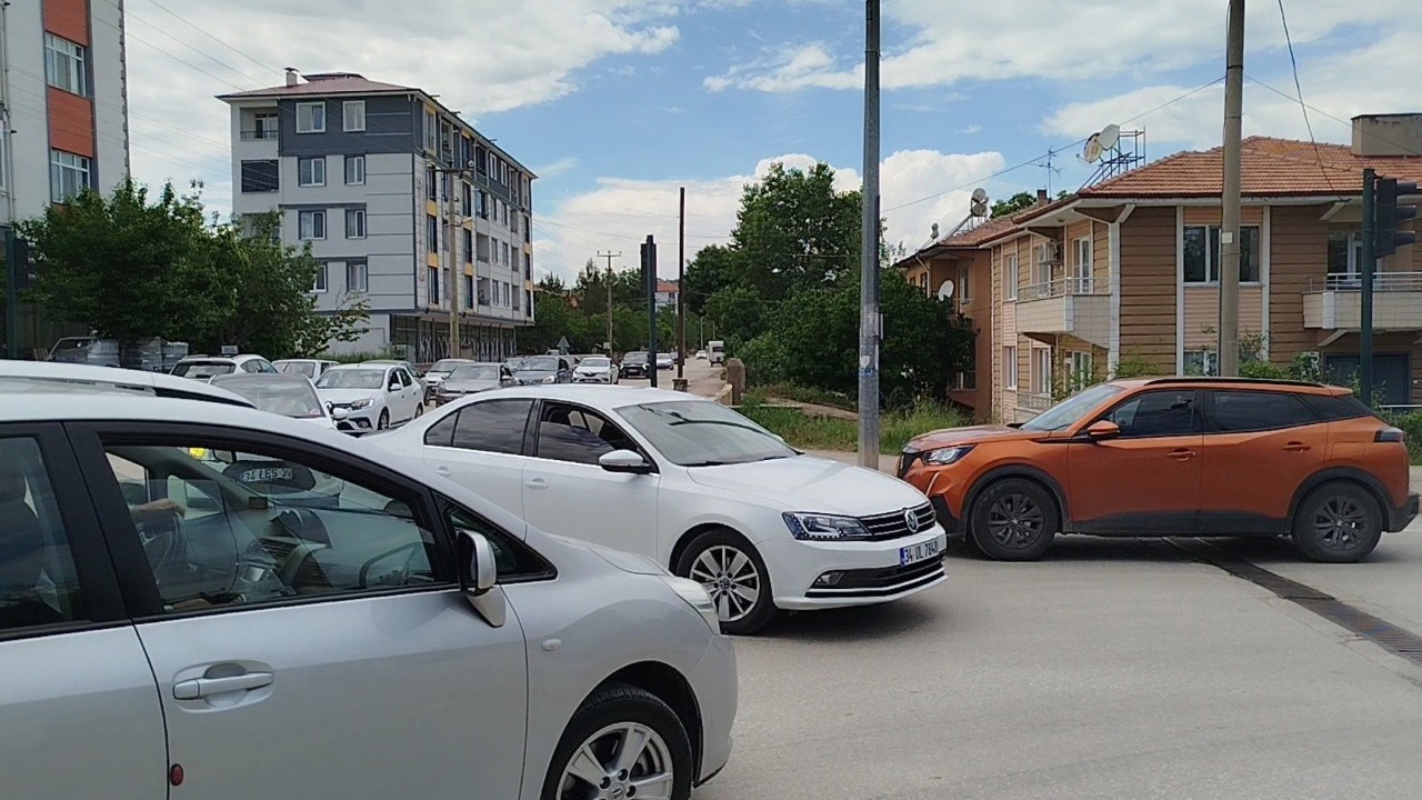 bayram yolculugu basladi yollarda yogunluk artti 3 QX7ZjuvM