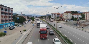 bayram-yolculugu-basladi-yollarda-yogunluk-artti-x1k77GxQ.jpg