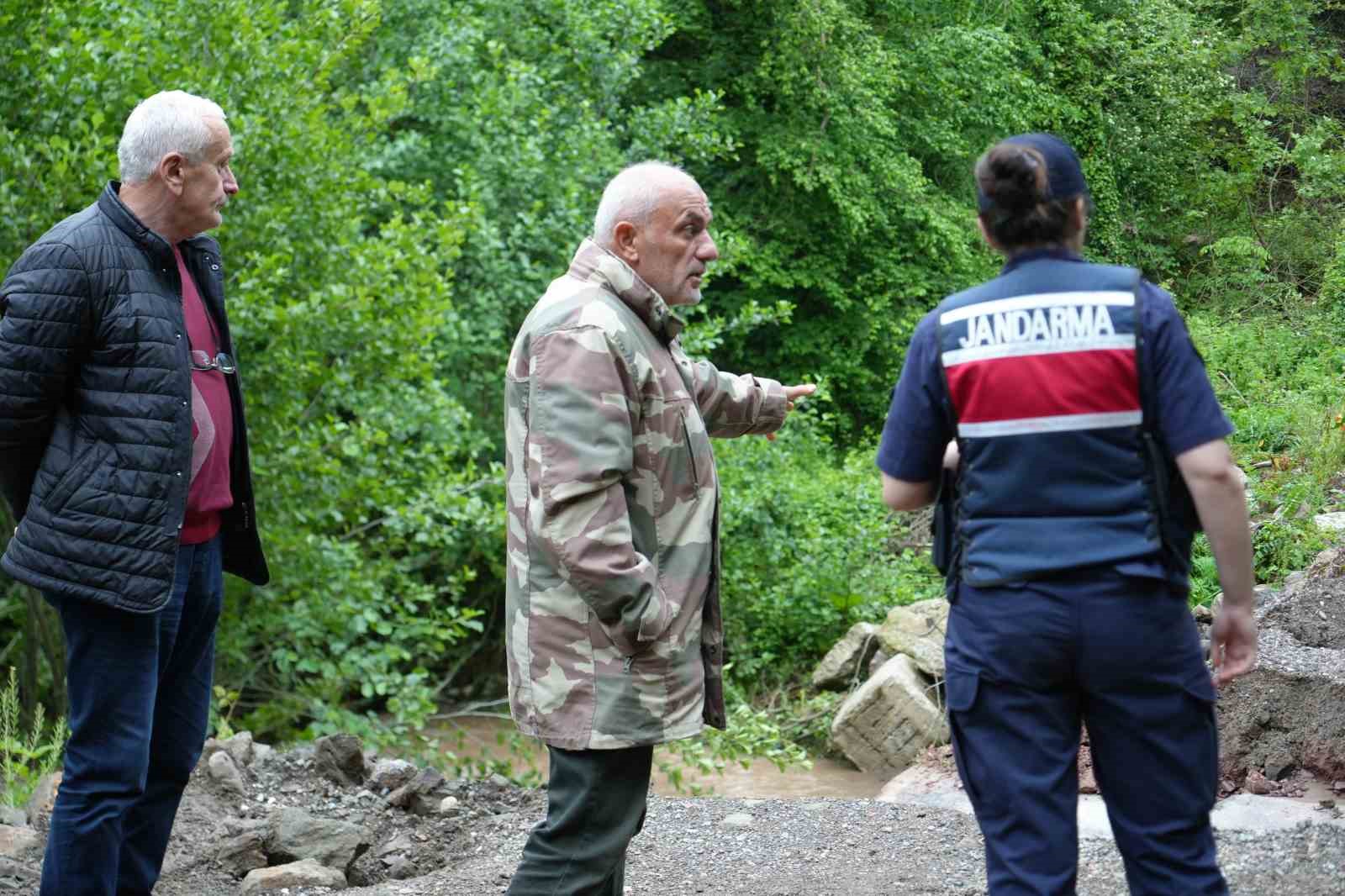bayram ziyareti felakete donustu atv aracla dereye dusen anne ogul hayatini kaybetti 1 ZjQgGXvX