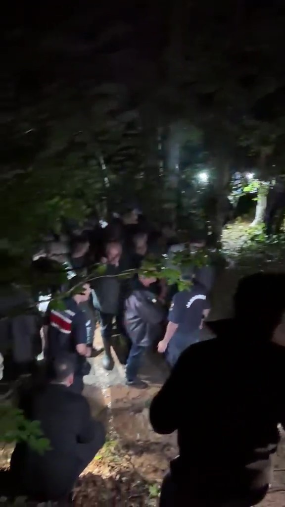 bayram ziyareti felakete donustu atv aracla dereye dusen anne ogul hayatini kaybetti 9 zMDcG5Ts