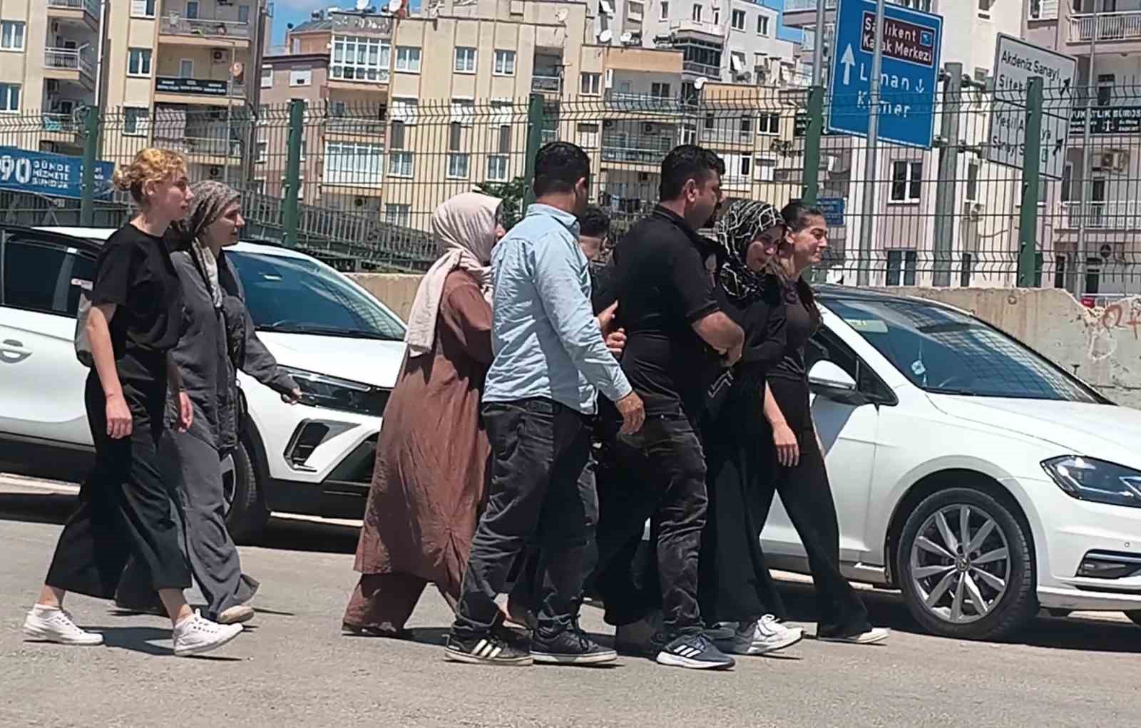 bayram ziyaretinden donen 16 yasindaki cocugun hayatini kaybettigi kazanin guvenlik kamerasi ortaya cikti 3 srFKpGAE