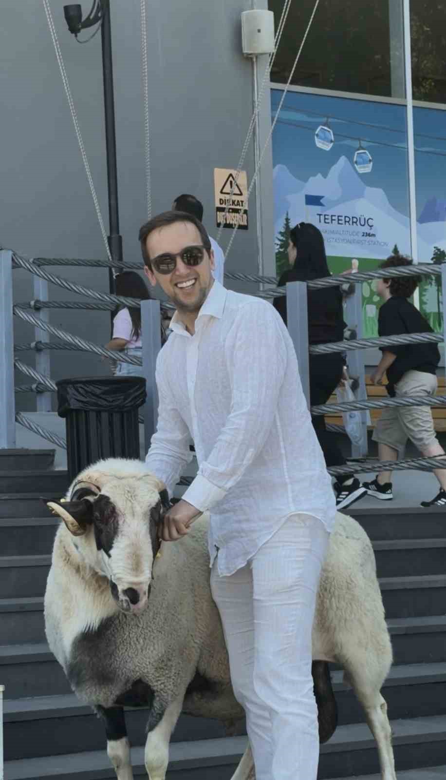 bayramda kesecegi kocla teleferik keyfi yapti 3 sAdTm2QE