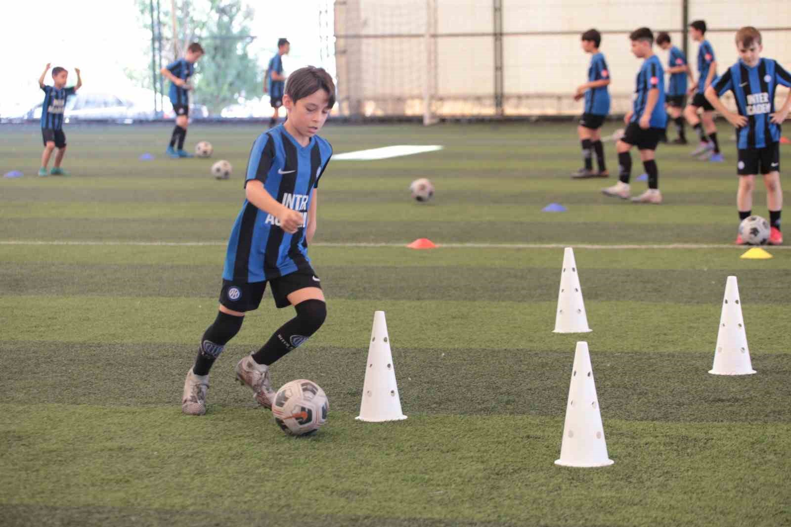 bayramin en buyuk hayali fenerbahcenin sampiyonlugu ve futbolcu olmakti 0 DCwJv1pr