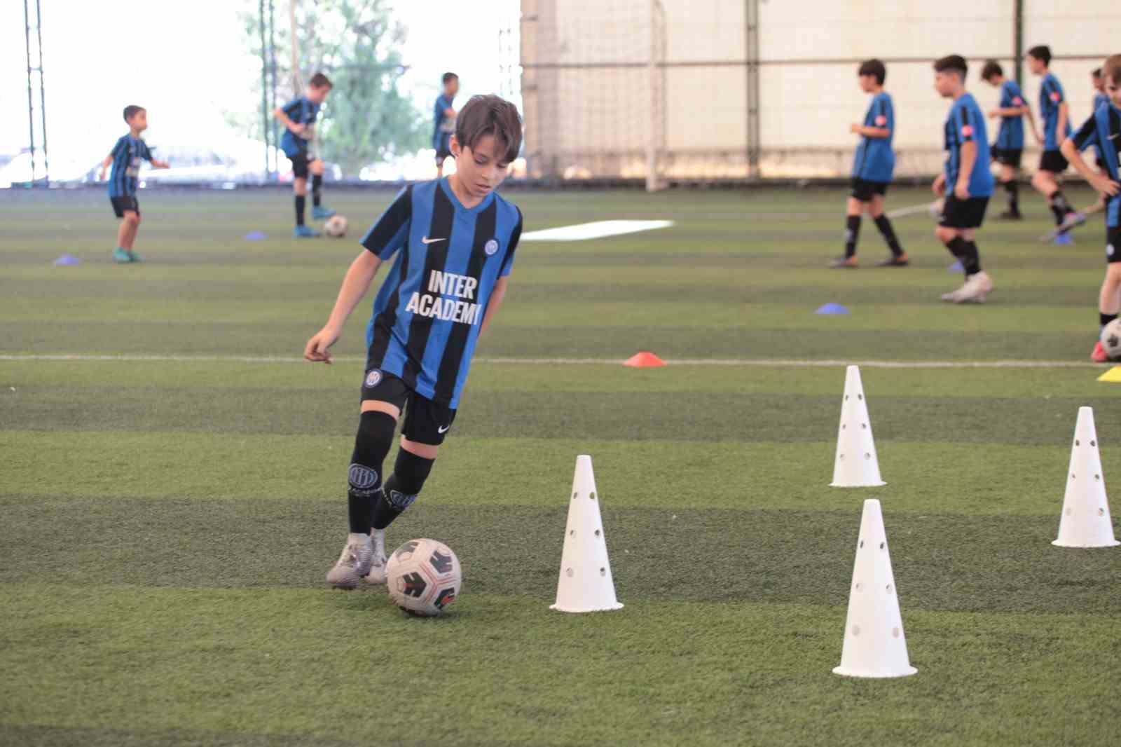 bayramin en buyuk hayali fenerbahcenin sampiyonlugu ve futbolcu olmakti 4 z4La1Gv8