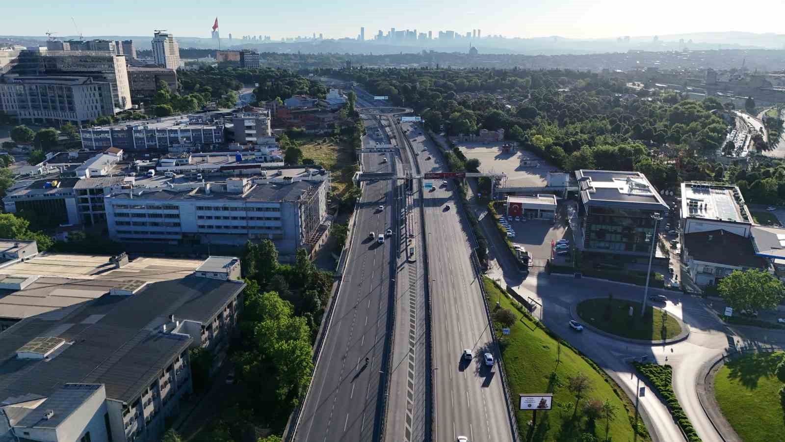 bayramin ilk gunu yollar bos kaldi 6 BqlVZrlb