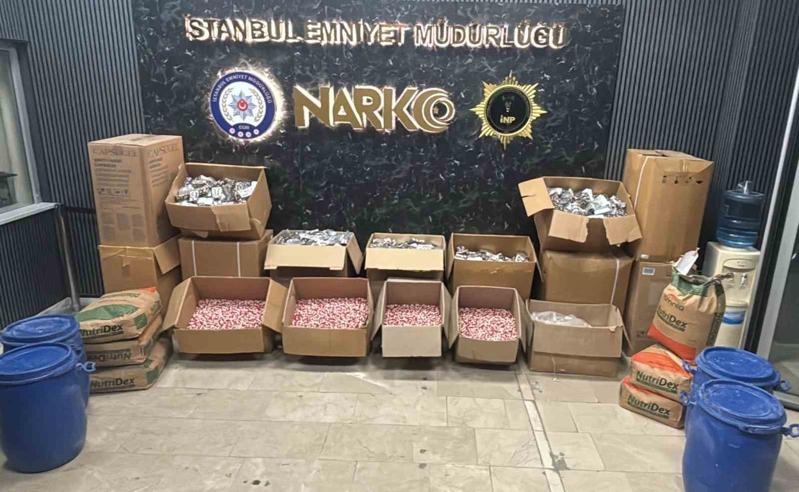 Bayrampaşa ve Güngören’de uyuşturucu operasyonu: 200 milyon değerinde uyuşturucu hap ele geçirildi 4 bayrampasa ve gungorende uyusturucu operasyonu 200 milyon degerinde uyusturucu hap ele gecirildi 0 p99Ynm2Y