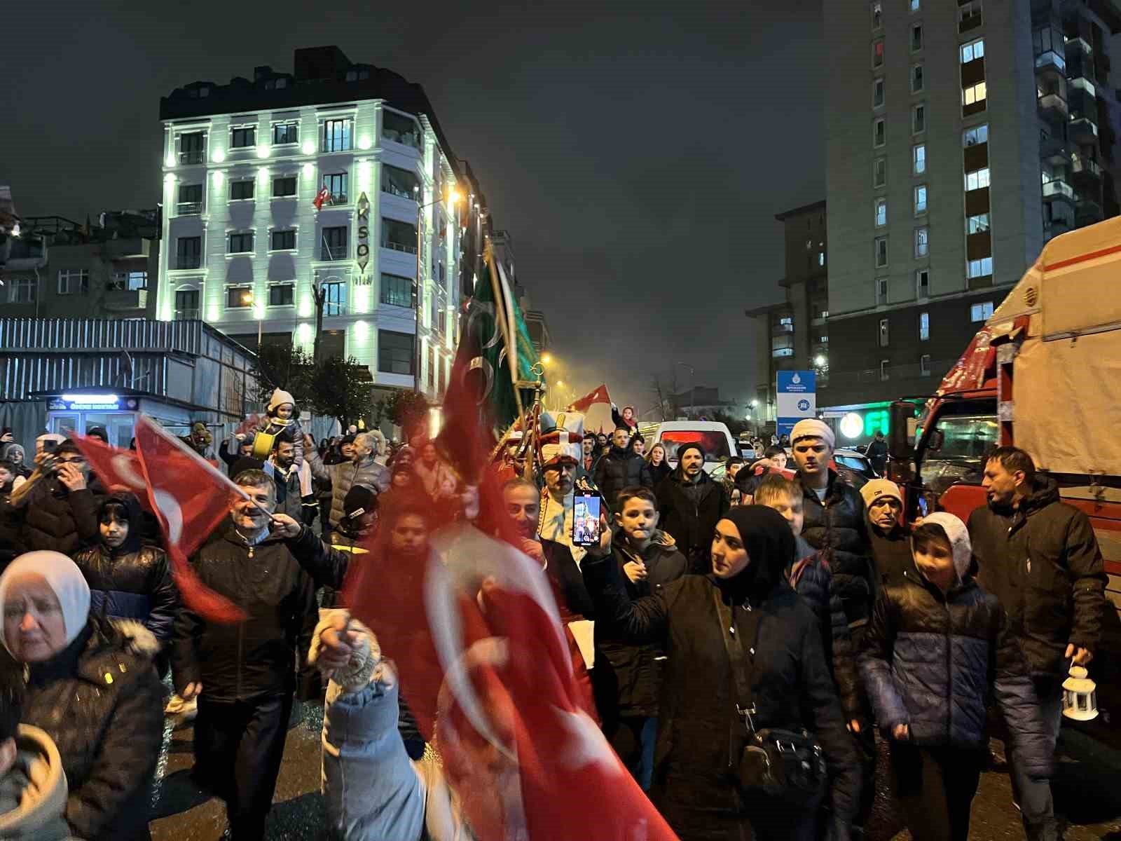 bayrampasada 11 ayin sultani ramazani karsilama toreni 3 DJZFIVLy